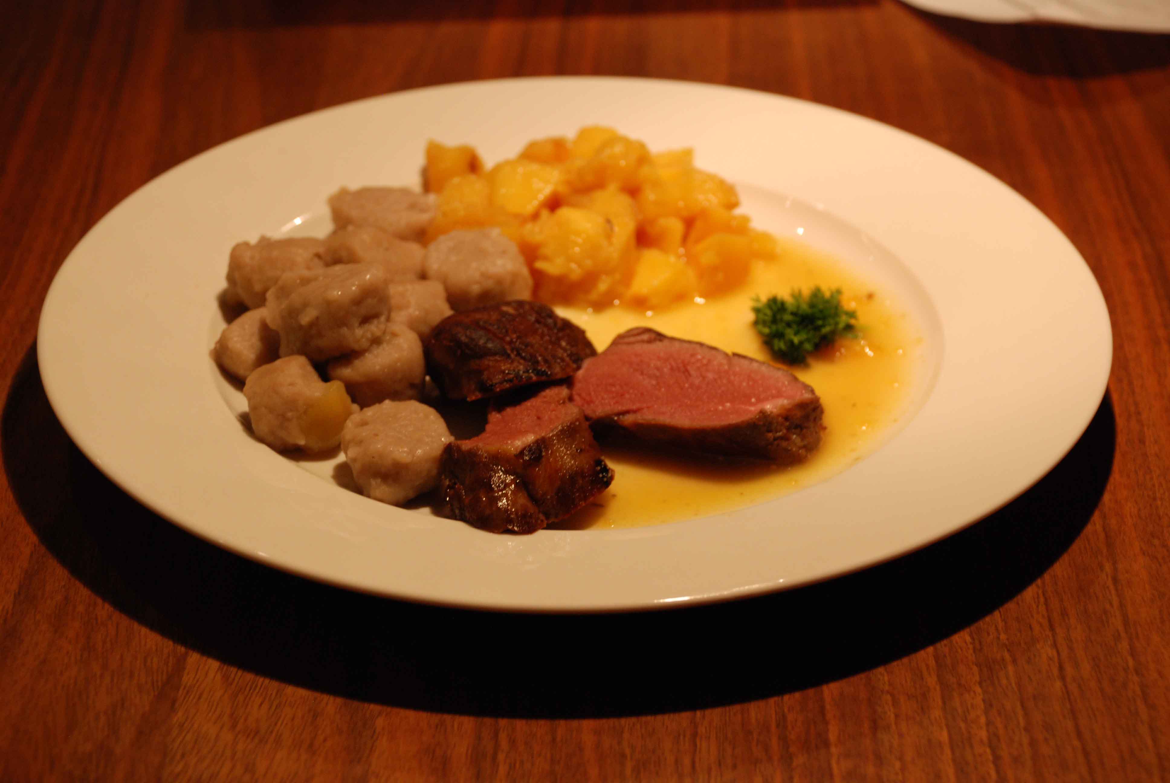  
Wildschweinfilet mit Quitten
