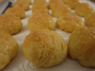 Gougère (Käse-Ofenküchlein)