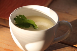 Kartoffel-Selleriesuppe im Shot-Glas