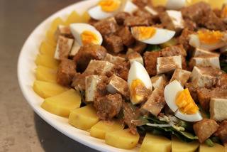 Gadoh-Gadoh-Salat